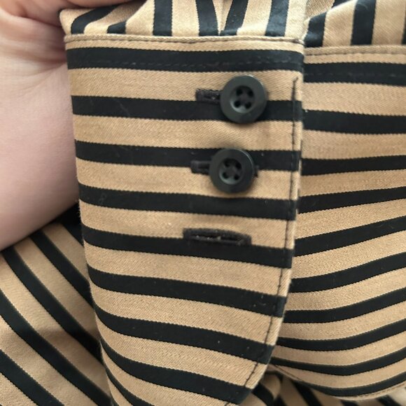 NWOT Chico’s Women’s No Iron Golden Stripe Sateen Shirt Size XL - Picture 9 of 13